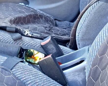 Синий Дэу Нубира, объемом двигателя 1.6 л и пробегом 270 тыс. км за 1800 $, фото 4 на Automoto.ua