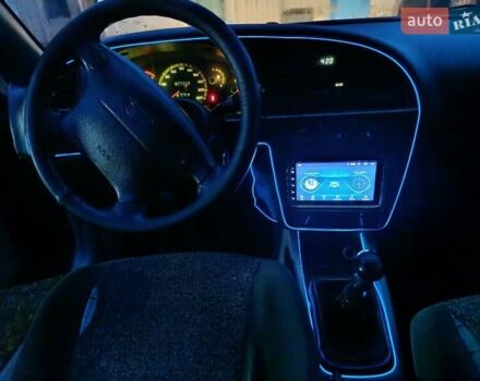 Синий Дэу Нубира, объемом двигателя 2 л и пробегом 312 тыс. км за 2200 $, фото 1 на Automoto.ua