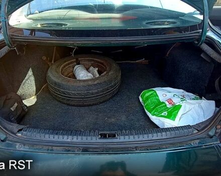 Зеленый Дэу Нубира, объемом двигателя 1.6 л и пробегом 435 тыс. км за 1600 $, фото 5 на Automoto.ua