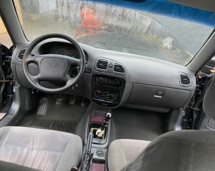 Зелений Деу Нубіра, об'ємом двигуна 1.6 л та пробігом 290 тис. км за 1200 $, фото 5 на Automoto.ua