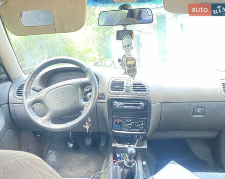 Зеленый Дэу Нубира, объемом двигателя 1.6 л и пробегом 350 тыс. км за 1300 $, фото 8 на Automoto.ua