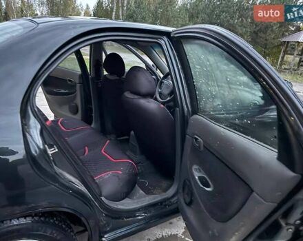 Зеленый Дэу Нубира, объемом двигателя 1.6 л и пробегом 250 тыс. км за 1250 $, фото 4 на Automoto.ua
