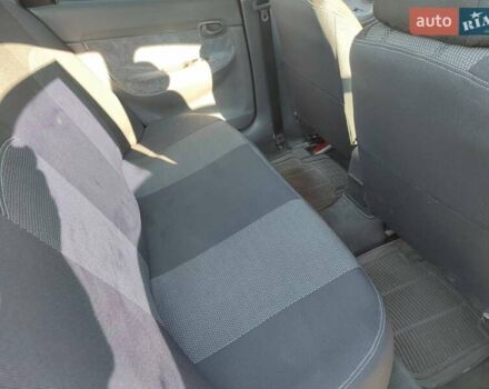 Зеленый Дэу Нубира, объемом двигателя 1.6 л и пробегом 218 тыс. км за 2000 $, фото 6 на Automoto.ua