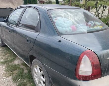 Зеленый Дэу Нубира, объемом двигателя 1.6 л и пробегом 300 тыс. км за 1200 $, фото 5 на Automoto.ua