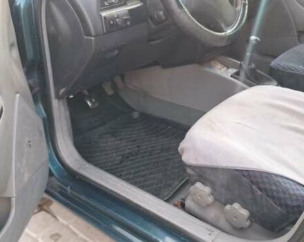 Дэу Нубира 2001 в Жовкве на Automoto.ua Зеленый Дэу Нубира, объемом двигателя 2 л и пробегом 212 тыс. км за 1900 $, фото 13 на Automoto.ua