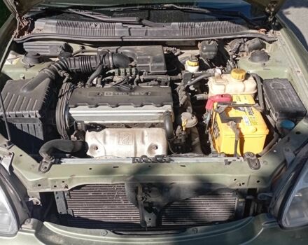 Зелений Деу Нубіра, об'ємом двигуна 2 л та пробігом 370 тис. км за 2600 $, фото 6 на Automoto.ua