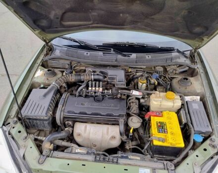 Зеленый Дэу Нубира, объемом двигателя 2 л и пробегом 363 тыс. км за 3200 $, фото 10 на Automoto.ua