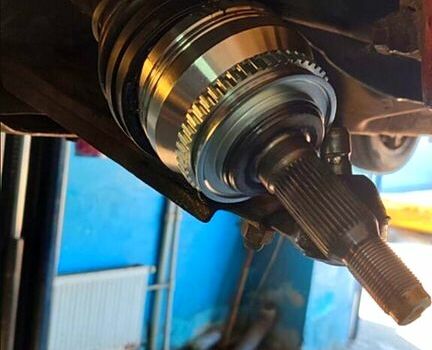 Зеленый Дэу Нубира, объемом двигателя 2 л и пробегом 240 тыс. км за 2000 $, фото 2 на Automoto.ua