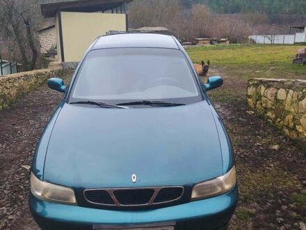 Зеленый Дэу Нубира, объемом двигателя 1.6 л и пробегом 340 тыс. км за 1500 $, фото 1 на Automoto.ua