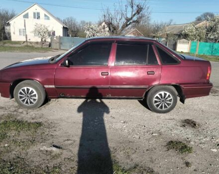 Дэу Рейсер 1995 в Каменское - Днепродзержинск на Automoto.ua Красный Дэу Рейсер, объемом двигателя 0 л и пробегом 280 тыс. км за 1069 $, фото 2 на Automoto.ua