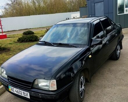 Дэу Рейсер, объемом двигателя 1.5 л и пробегом 284 тыс. км за 900 $, фото 1 на Automoto.ua