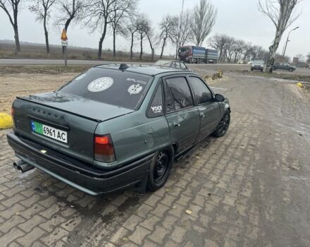 Зеленый Дэу Рейсер, объемом двигателя 1.5 л и пробегом 120 тыс. км за 1476 $, фото 4 на Automoto.ua