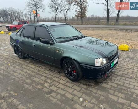 Зеленый Дэу Рейсер, объемом двигателя 1.5 л и пробегом 128 тыс. км за 1472 $, фото 2 на Automoto.ua