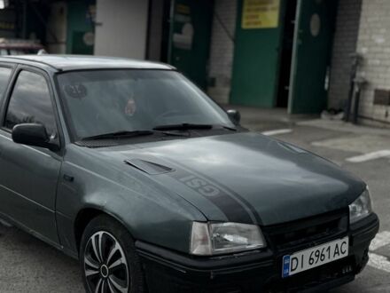 Зеленый Дэу Рейсер, объемом двигателя 1.5 л и пробегом 300 тыс. км за 900 $, фото 1 на Automoto.ua