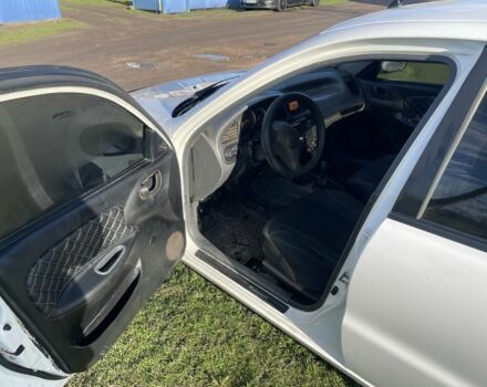 Білий Деу Сенс, об'ємом двигуна 1.3 л та пробігом 196 тис. км за 2000 $, фото 5 на Automoto.ua