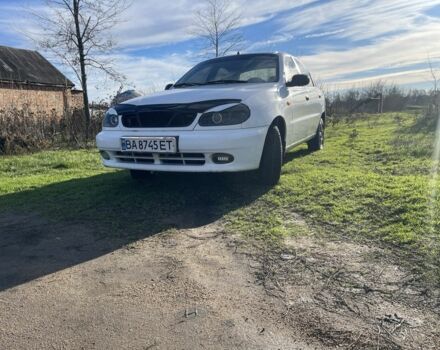 Білий Деу Сенс, об'ємом двигуна 1.3 л та пробігом 196 тис. км за 2000 $, фото 1 на Automoto.ua