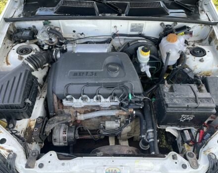 Білий Деу Сенс, об'ємом двигуна 1.3 л та пробігом 196 тис. км за 2000 $, фото 6 на Automoto.ua