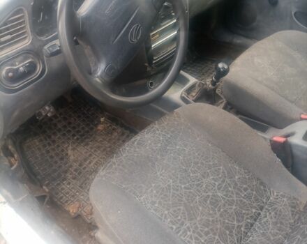 Белый Дэу Сенс, объемом двигателя 1.5 л и пробегом 211 тыс. км за 1048 $, фото 3 на Automoto.ua