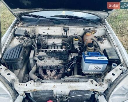 Білий Деу Сенс, об'ємом двигуна 1.3 л та пробігом 415 тис. км за 1100 $, фото 3 на Automoto.ua