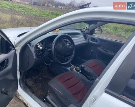 Білий Деу Сенс, об'ємом двигуна 1.3 л та пробігом 415 тис. км за 1100 $, фото 4 на Automoto.ua