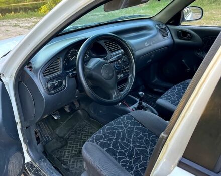 Білий Деу Сенс, об'ємом двигуна 1.3 л та пробігом 300 тис. км за 1200 $, фото 4 на Automoto.ua