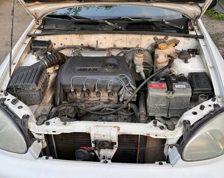 Білий Деу Сенс, об'ємом двигуна 1.3 л та пробігом 300 тис. км за 2000 $, фото 6 на Automoto.ua