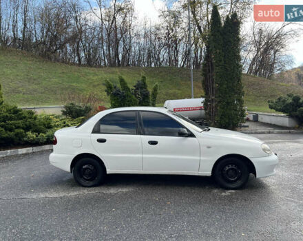 Белый Дэу Сенс, объемом двигателя 1.3 л и пробегом 200 тыс. км за 1500 $, фото 3 на Automoto.ua