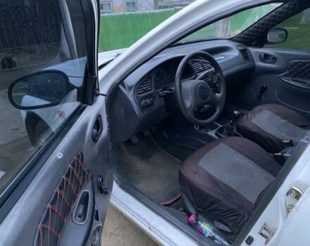 Белый Дэу Сенс, объемом двигателя 1.5 л и пробегом 250 тыс. км за 1300 $, фото 5 на Automoto.ua