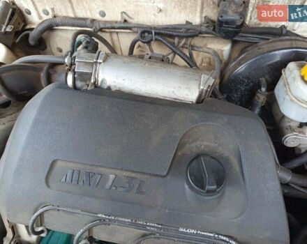 Деу Сенс 2003 у Валках на Automoto.ua Білий Деу Сенс, об'ємом двигуна 1.3 л та пробігом 300 тис. км за 947 $, фото 8 на Automoto.ua