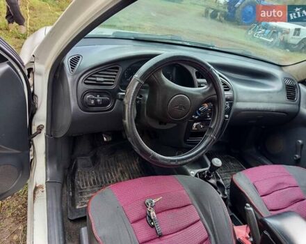 Деу Сенс 2003 у Валках на Automoto.ua Білий Деу Сенс, об'ємом двигуна 1.3 л та пробігом 300 тис. км за 947 $, фото 14 на Automoto.ua