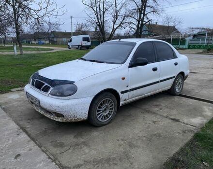 Белый Дэу Сенс, объемом двигателя 1.5 л и пробегом 250 тыс. км за 1300 $, фото 1 на Automoto.ua