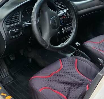 Белый Дэу Сенс, объемом двигателя 1.3 л и пробегом 168 тыс. км за 1000 $, фото 7 на Automoto.ua