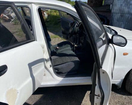 Білий Деу Сенс, об'ємом двигуна 1.3 л та пробігом 285 тис. км за 1100 $, фото 4 на Automoto.ua