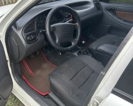 Білий Деу Сенс, об'ємом двигуна 1.5 л та пробігом 310 тис. км за 2880 $, фото 4 на Automoto.ua