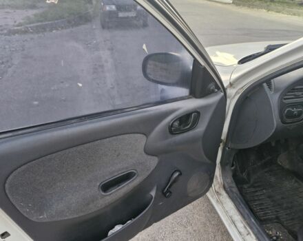 Белый Дэу Сенс, объемом двигателя 1.3 л и пробегом 250 тыс. км за 999 $, фото 8 на Automoto.ua