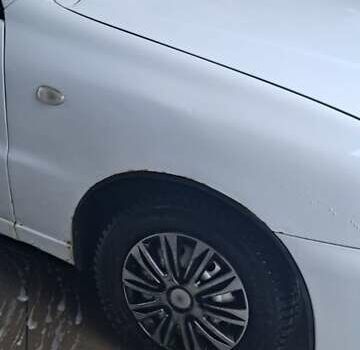 Білий Деу Сенс, об'ємом двигуна 1.3 л та пробігом 100 тис. км за 1500 $, фото 3 на Automoto.ua