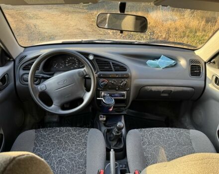 Білий Деу Сенс, об'ємом двигуна 1.6 л та пробігом 152 тис. км за 2000 $, фото 6 на Automoto.ua