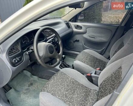 Белый Дэу Сенс, объемом двигателя 1.5 л и пробегом 204 тыс. км за 2450 $, фото 3 на Automoto.ua