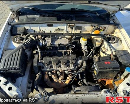 Дэу Сенс 2006 в Николаеве на Automoto.ua Белый Дэу Сенс, объемом двигателя 1.5 л и пробегом 140 тыс. км за 1500 $, фото 1 на Automoto.ua