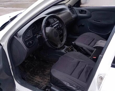 Белый Дэу Сенс, объемом двигателя 1.3 л и пробегом 200 тыс. км за 1700 $, фото 4 на Automoto.ua