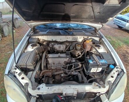 Білий Деу Сенс, об'ємом двигуна 1.4 л та пробігом 240 тис. км за 1350 $, фото 6 на Automoto.ua