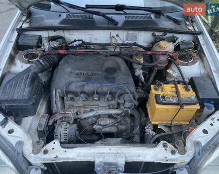 Белый Дэу Сенс, объемом двигателя 1.3 л и пробегом 310 тыс. км за 1100 $, фото 4 на Automoto.ua