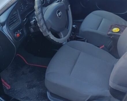 Белый Дэу Сенс, объемом двигателя 1.5 л и пробегом 380 тыс. км за 1429 $, фото 4 на Automoto.ua