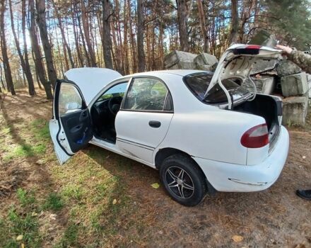 Білий Деу Сенс, об'ємом двигуна 1.4 л та пробігом 240 тис. км за 1350 $, фото 2 на Automoto.ua