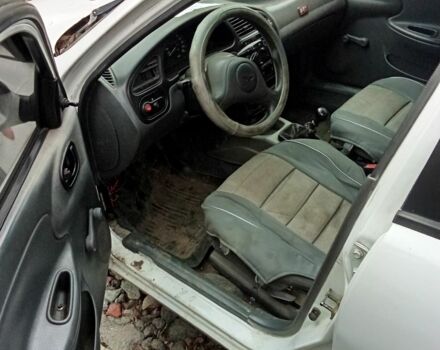 Белый Дэу Сенс, объемом двигателя 1.5 л и пробегом 350 тыс. км за 1200 $, фото 7 на Automoto.ua