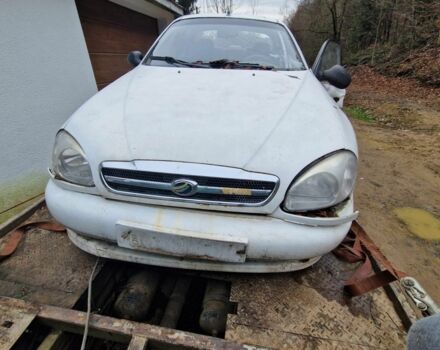 Белый Дэу Сенс, объемом двигателя 1.5 л и пробегом 150 тыс. км за 499 $, фото 2 на Automoto.ua