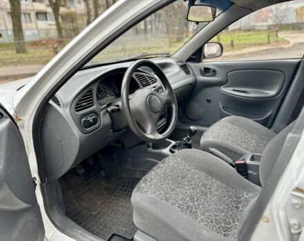 Белый Дэу Сенс, объемом двигателя 1.5 л и пробегом 272 тыс. км за 1500 $, фото 4 на Automoto.ua