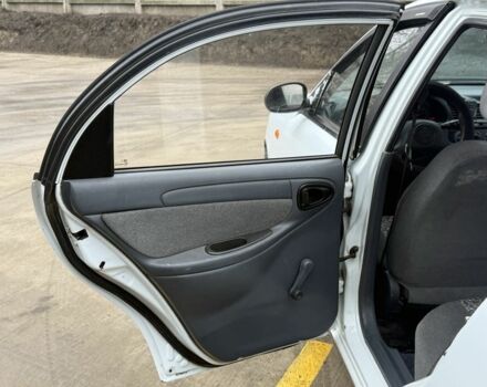 Белый Дэу Сенс, объемом двигателя 1.5 л и пробегом 220 тыс. км за 2400 $, фото 8 на Automoto.ua