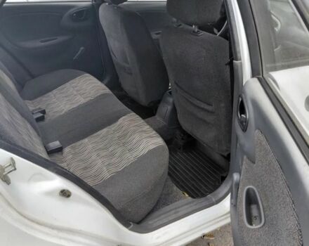 Белый Дэу Сенс, объемом двигателя 1.3 л и пробегом 200 тыс. км за 1074 $, фото 6 на Automoto.ua