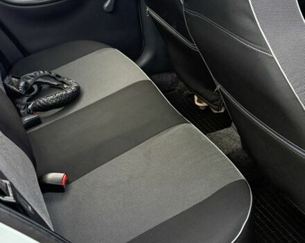 Белый Дэу Сенс, объемом двигателя 1.3 л и пробегом 70 тыс. км за 2550 $, фото 6 на Automoto.ua